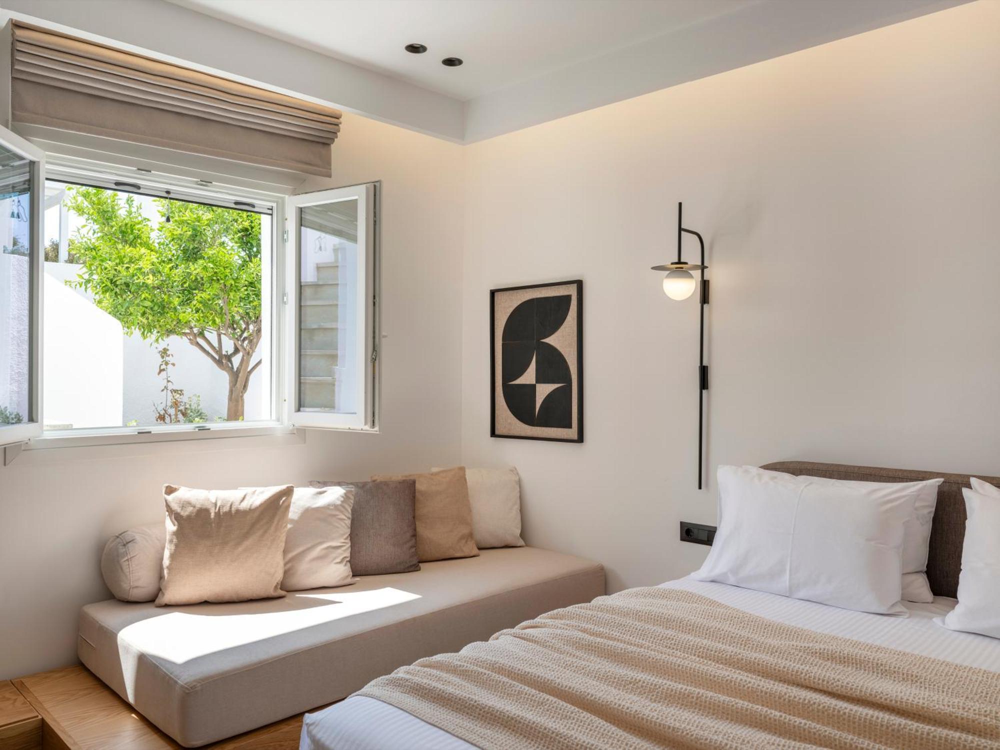 Anemelia Way Of Living Aparthotel Науса Екстериор снимка