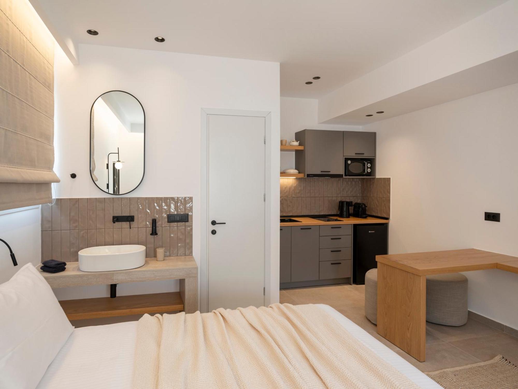 Anemelia Way Of Living Aparthotel Науса Екстериор снимка