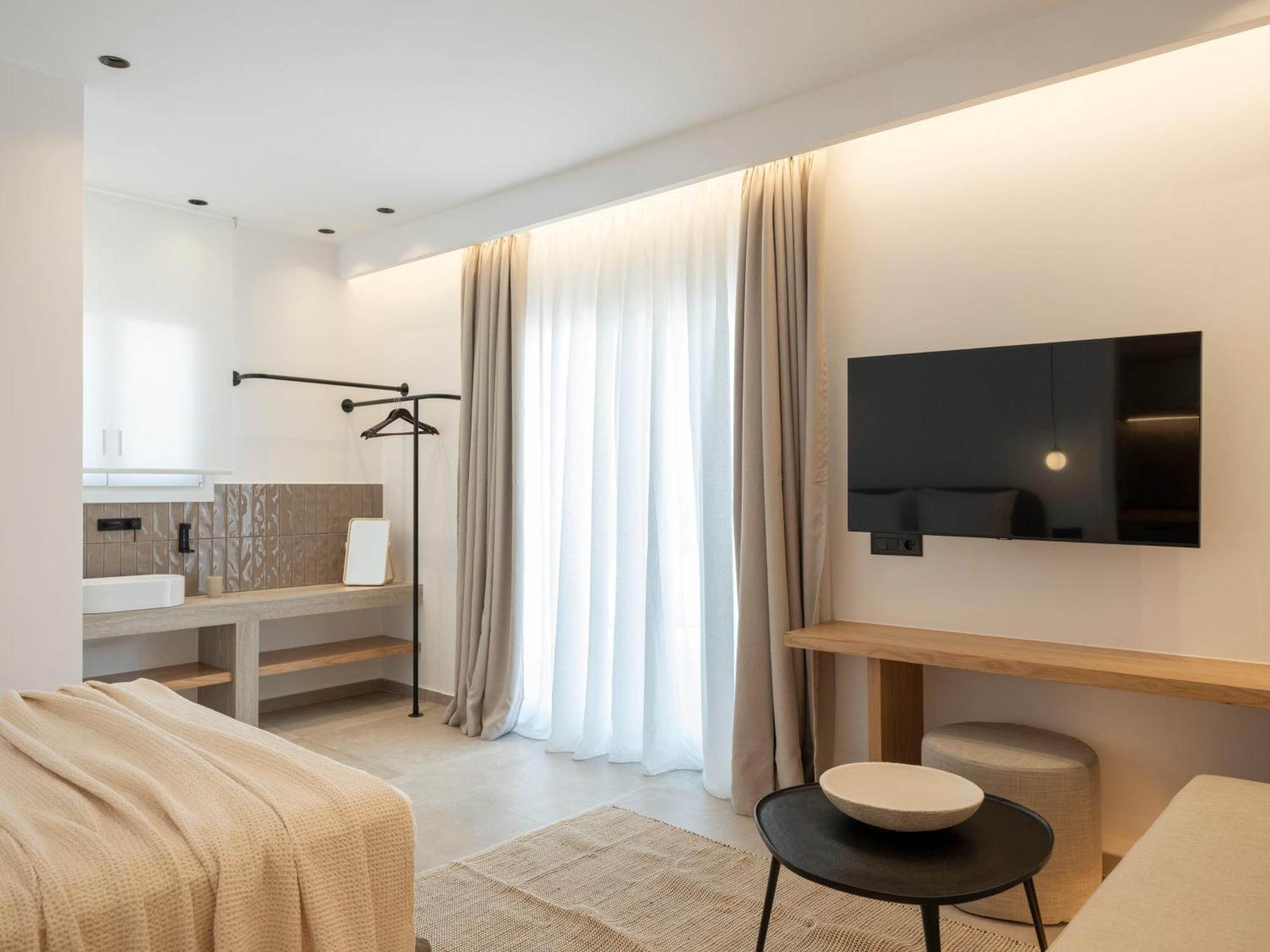 Anemelia Way Of Living Aparthotel Науса Екстериор снимка