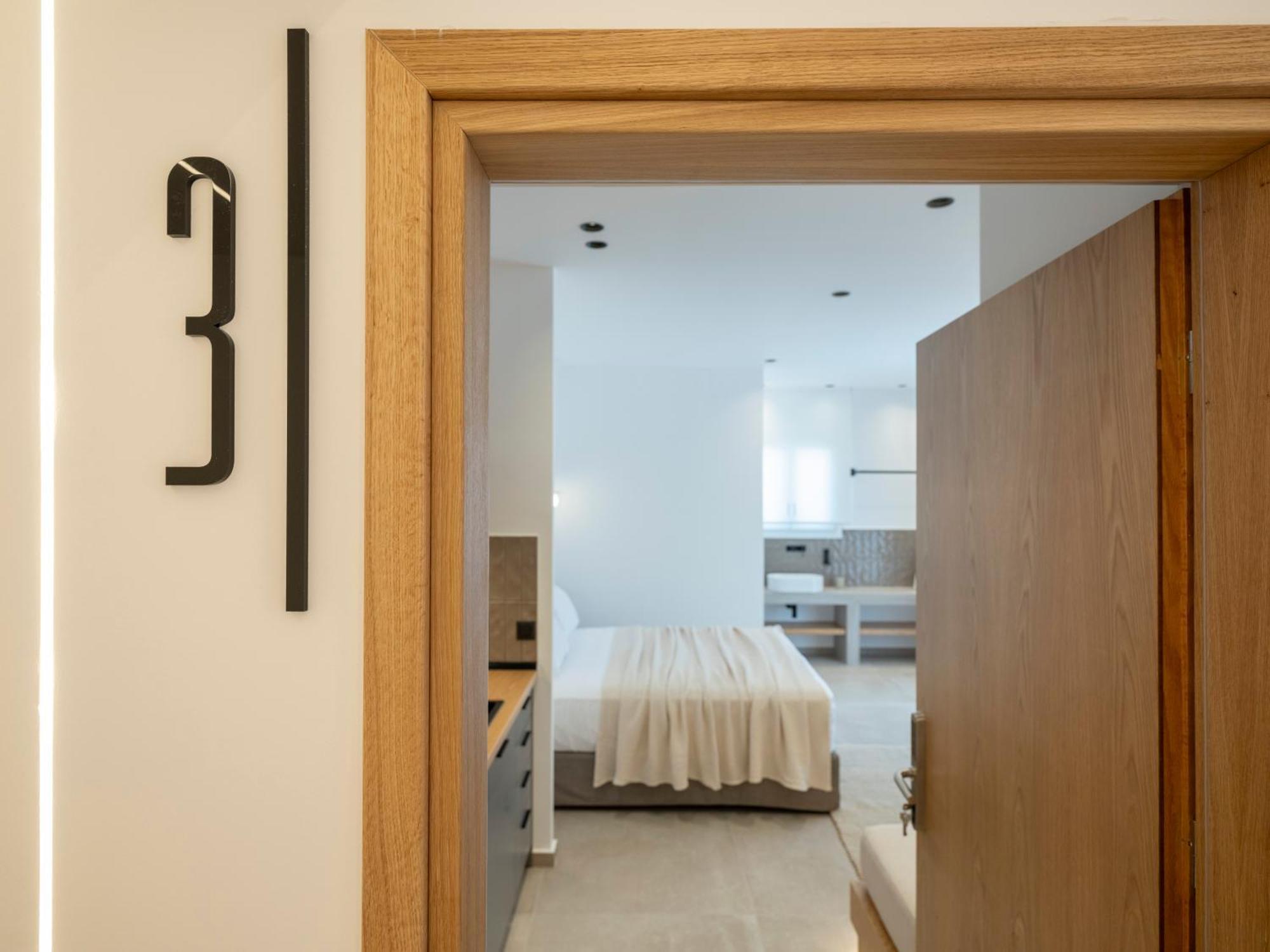 Anemelia Way Of Living Aparthotel Науса Екстериор снимка