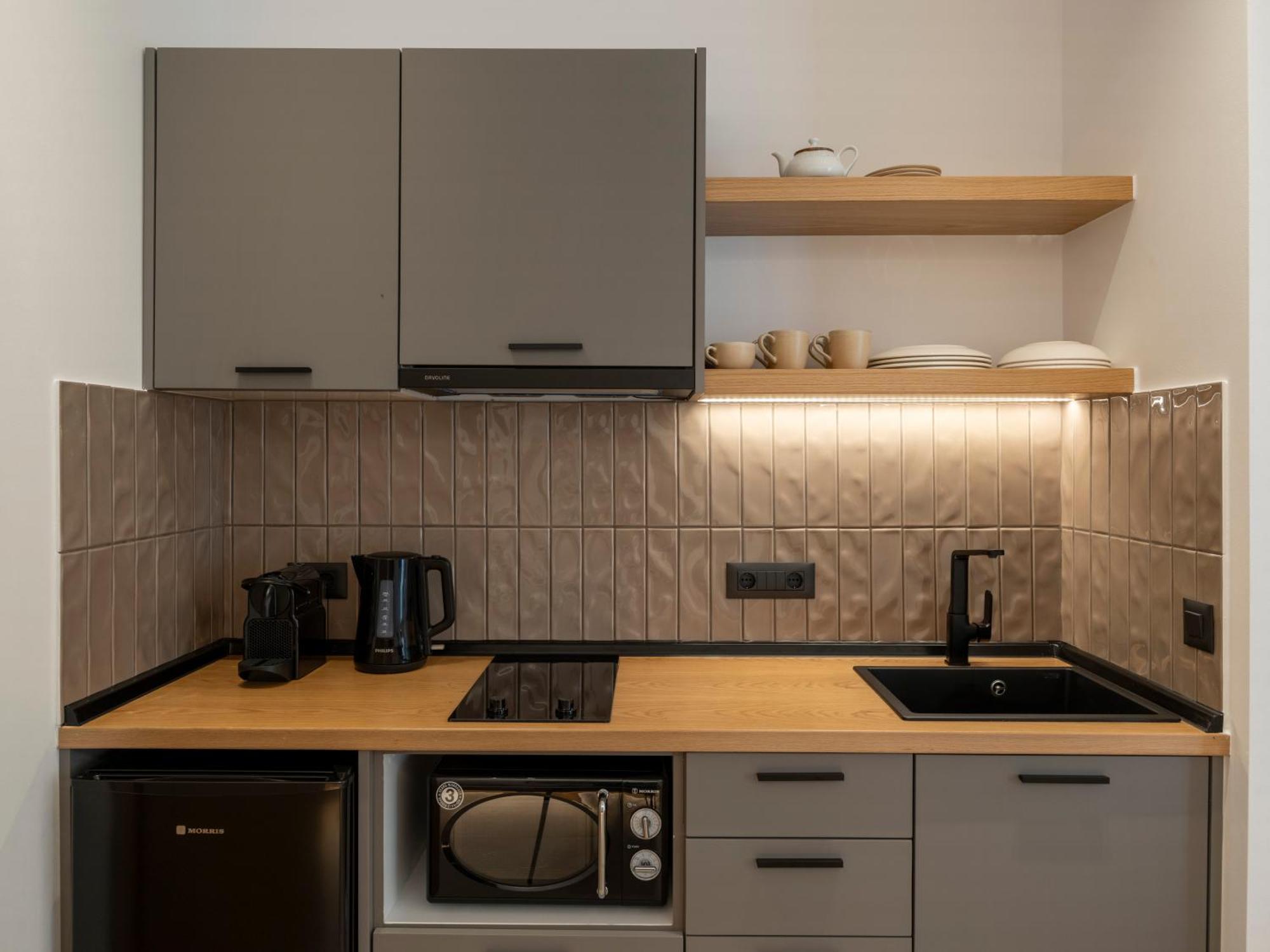 Anemelia Way Of Living Aparthotel Науса Екстериор снимка